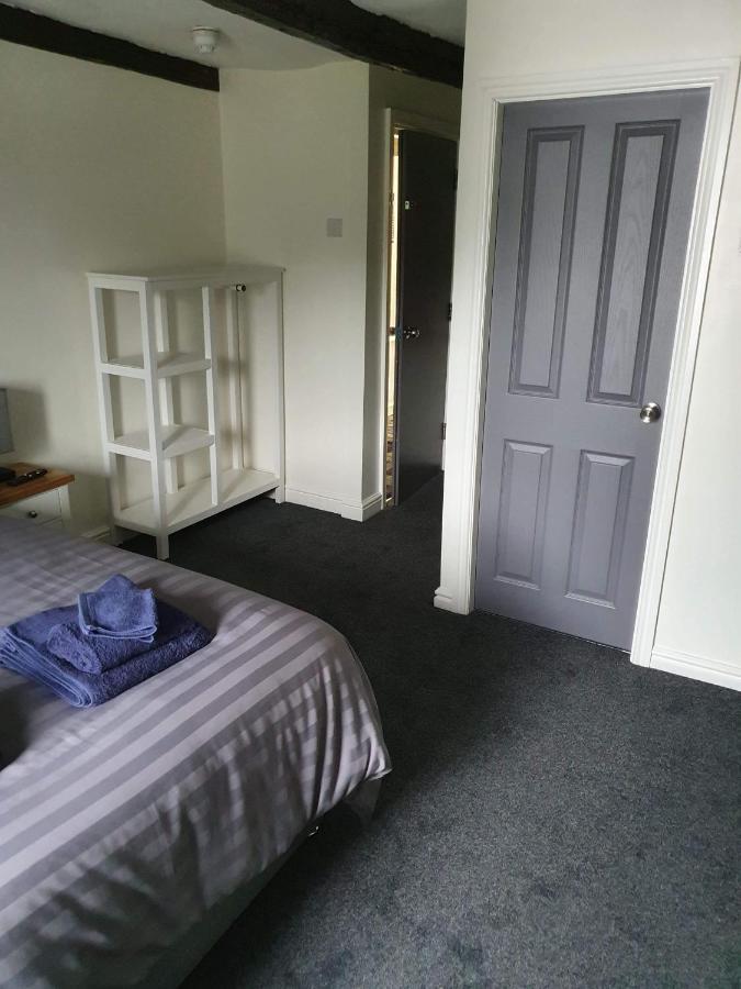 Red Lion Rooms - Self Check In Dalton in Furness Kültér fotó